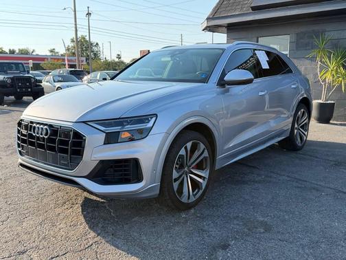 Florett Silver Metallic 2019 Audi Q8 3.0T Premium Plus