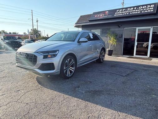 Florett Silver Metallic 2019 Audi Q8 3.0T Premium Plus