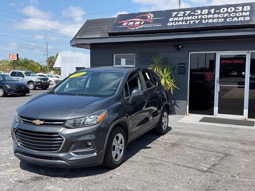 Nightfall Gray Metallic 2019 Chevrolet Trax LS