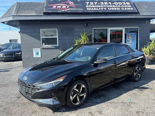 Onyx Black 2023 Hyundai ELANTRA Limited