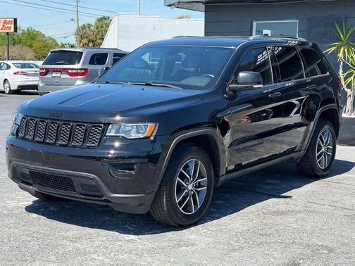 Diamond Black Crystal Pearlcoat 2018 Jeep Grand Cherokee Limited