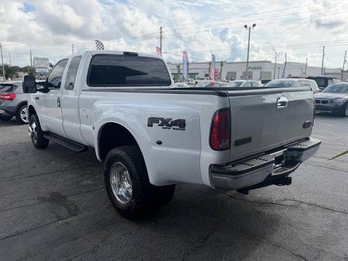 Oxford White Clearcoat 2006 Ford F-350 XL SuperCab