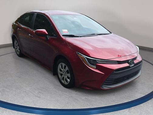 Ruby Flare Pearl 2025 Toyota Corolla LE
