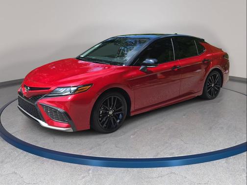 Supersonic Red/Midnight Black Metallic 2022 Toyota Camry XSE