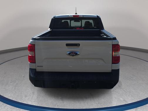 Oxford White 2024 Ford Maverick Lariat