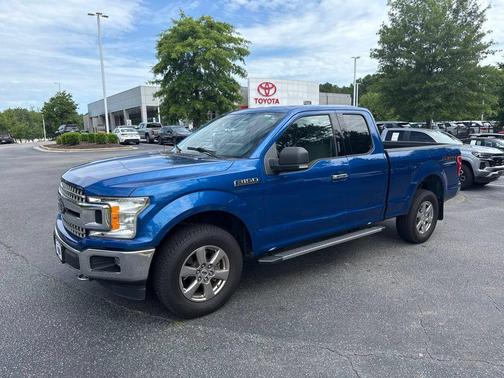 Lightning Blue 2018 Ford F-150 XLT Truck