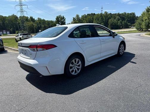 Ice Cap 2024 Toyota Corolla LE