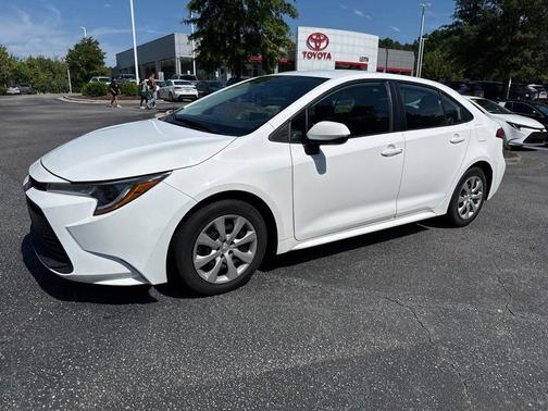 Ice Cap 2024 Toyota Corolla LE