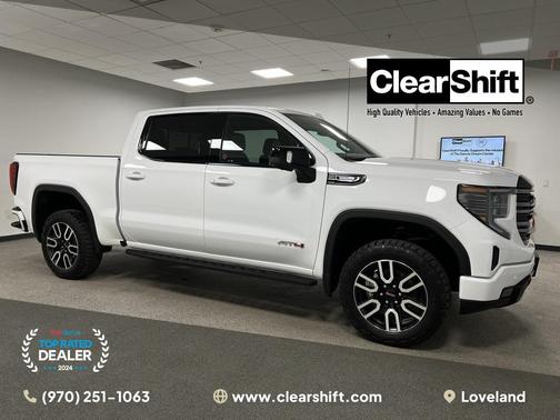 2025 GMC Sierra 1500 AT4