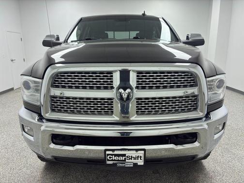 2018 RAM 2500 Laramie Crew Cab 4x4 6'4' Box