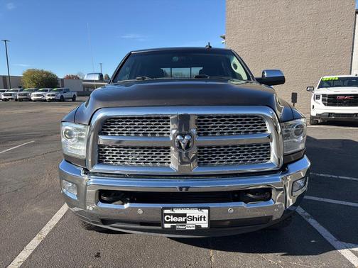 2018 RAM 2500 Laramie Crew Cab 4x4 6'4' Box