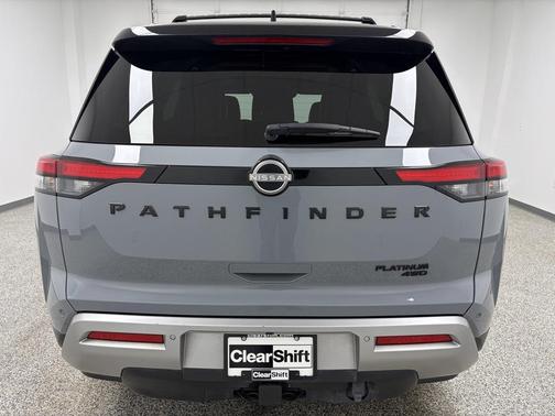 2023 Nissan Pathfinder Platinum 4WD