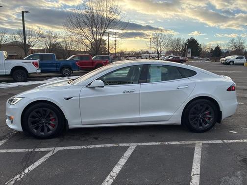 2020 Tesla Model S Long Range