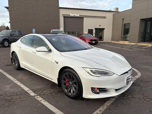 2020 Tesla Model S Long Range