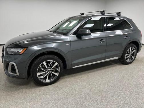 2022 Audi Q5 45 S line Premium Plus