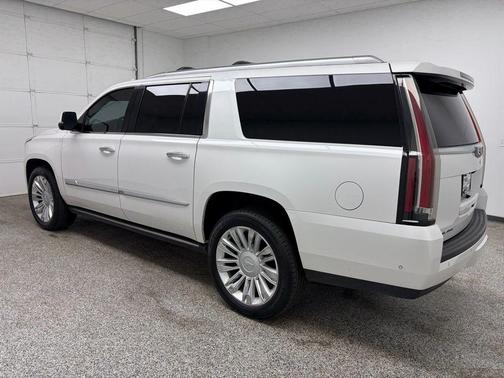 2018 Cadillac Escalade ESV Platinum