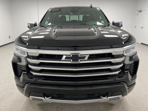 Black 2023 Chevrolet Silverado 1500 High Country