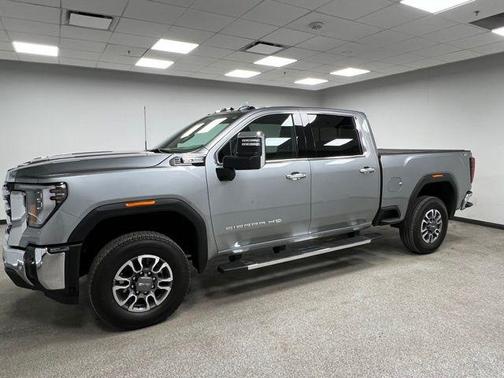 2025 GMC Sierra 3500 SLT
