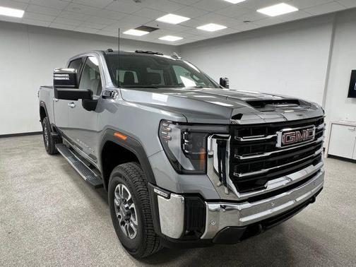 2025 GMC Sierra 3500 SLT