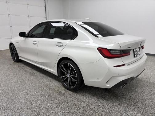 2021 BMW 330e Base