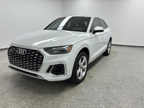 2024 Audi Q5 45 S line Premium Plus