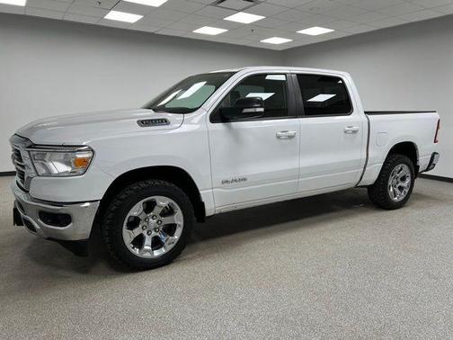 Bright White Clearcoat 2021 RAM 1500 Big Horn/Lone Star