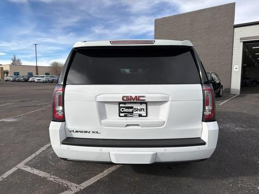 2017 GMC Yukon XL SLT