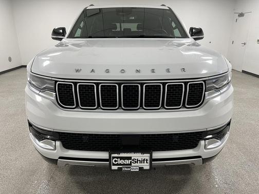 2023 Jeep Wagoneer L Series III 4x4