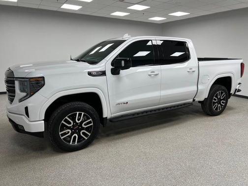 Summit White 2024 GMC Sierra 1500 AT4
