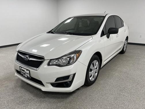 2016 Subaru Impreza 2.0i