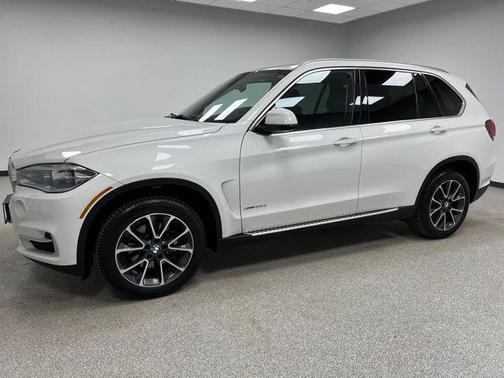 Alpine White 2014 BMW X5 xDrive35d