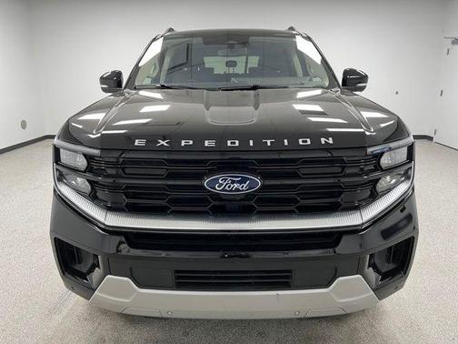 Agate Black Metallic 2025 Ford Expedition Platinum