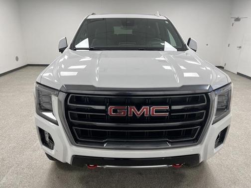 2024 GMC Yukon XL AT4