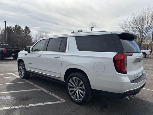 2022 GMC Yukon XL Denali