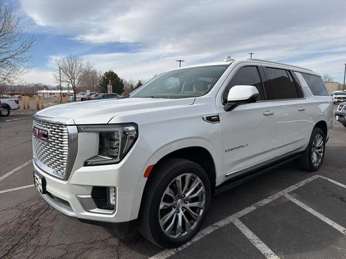 2022 GMC Yukon XL Denali