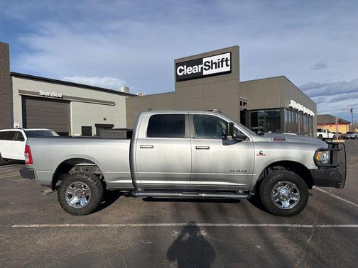 2020 RAM 2500 Big Horn Crew Cab 4x4 6'4' Box