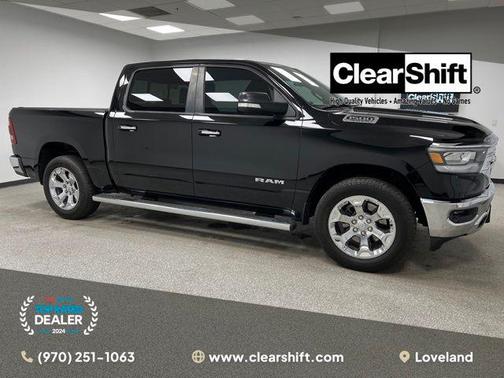 Diamond Black Crystal Pearlcoat 2019 RAM 1500 Big Horn