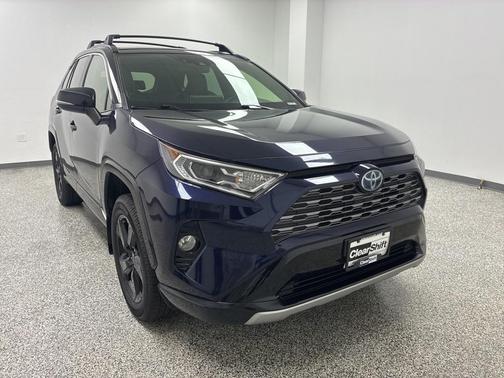 2021 Toyota RAV4 Hybrid SE