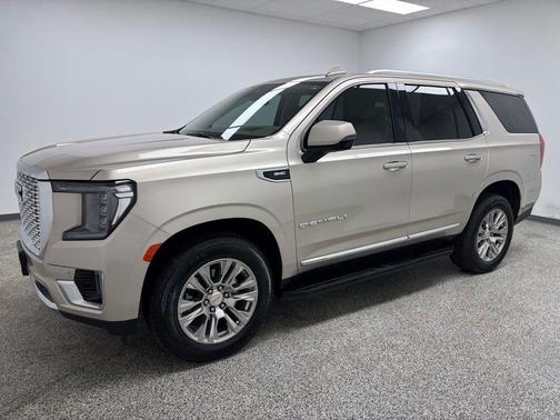 Pearl Beige Metallic 2021 GMC Yukon Denali