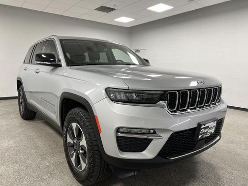 2023 Jeep Grand Cherokee 4xe Base