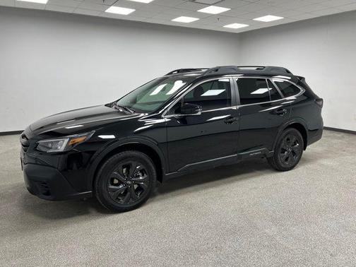 Crystal Black Silica 2022 Subaru Outback Onyx Edition XT