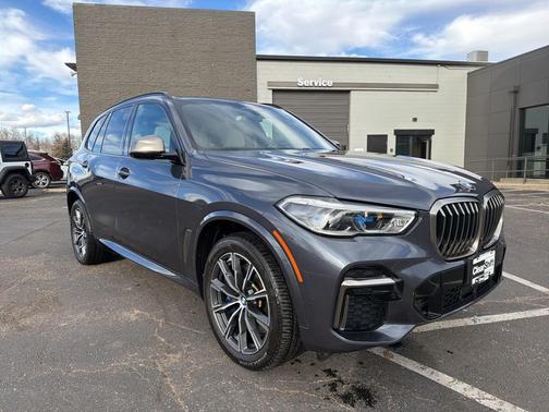 2022 BMW X5 M50i