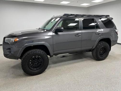 Magnetic Gray Metallic 2019 Toyota 4Runner SR5
