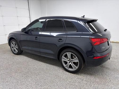 Moonlight Blue 2020 Audi Q5 45 Premium Plus