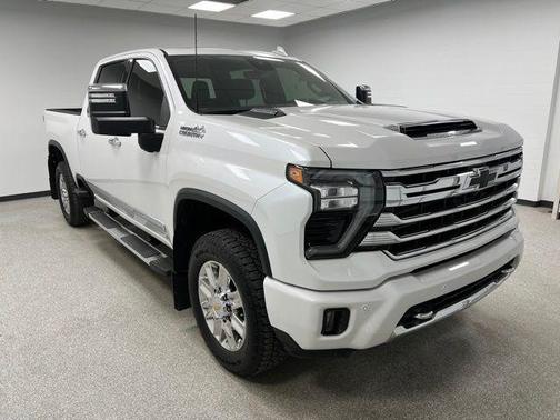 2025 Chevrolet Silverado 3500 High Country