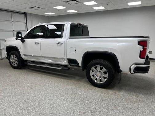 2025 Chevrolet Silverado 3500 High Country