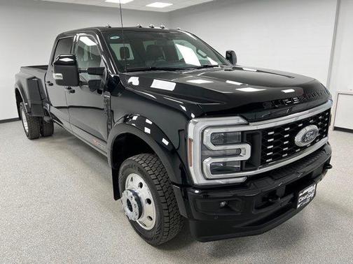 2025 Ford F-450 Platinum