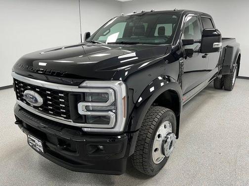 2025 Ford F-450 Platinum