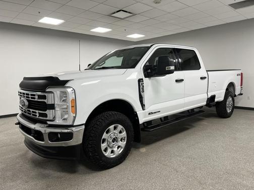 2023 Ford F-350 XLT