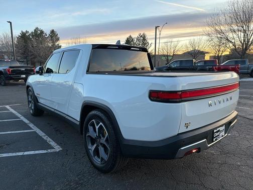 2022 Rivian R1T Adventure